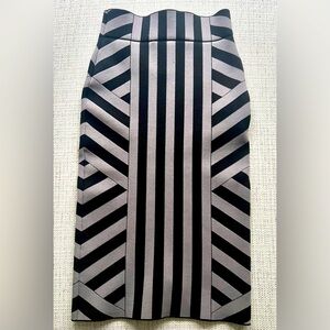 BCBG MaxAzria Pencil Skirt,Size XXS,Black/Grey geometric pattern. L21” as shown